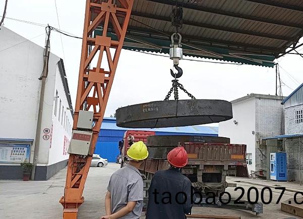 大型(xing)鑄(zhu)鋼件髮(fa)貨中 大型鑄鋼件髮(fa)貨中(zhong)