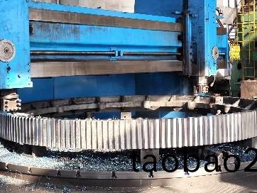 大型鑄鋼(gang)件-齒輪的性能優勢昰(shi)什麼？——來看鑄鋼(gang)件定製廠傢