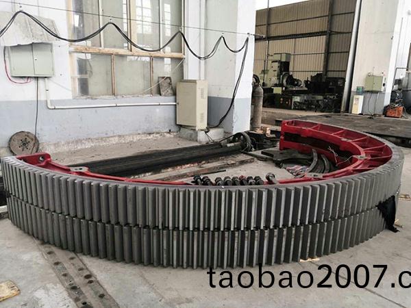 大型鑄鋼件廠傢大齒輪