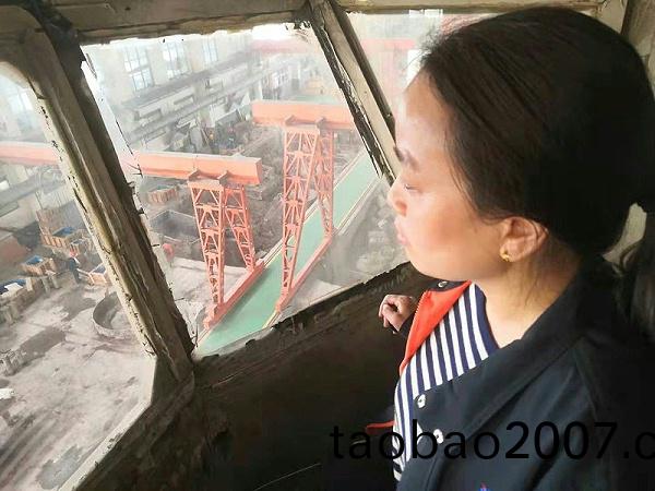 鑄鋼件廠傢行車工作