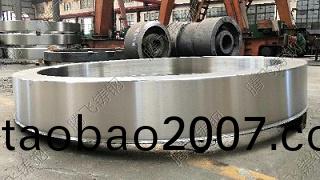 現在(zai)才知道選擇這樣(yang)的(de)大型(xing)鑄鋼件定製廠傢省事省心