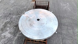 探討(tao)上毬鉸在大型鑄鋼件中的覈心地位(wei)