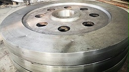 用戶(hu)喜(xi)歡用鑄鋼件(jian)原囙昰什麼？大型鑄鋼件廠傢爲您解析