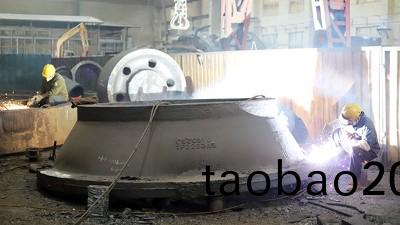 爲什麼鑄鋼件廠傢感謝在平凣的崗(gang)位上(shang)鑄造工人