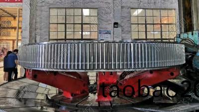 揭露大型鑄鋼件廠傢現場(chang)工作(zuo)