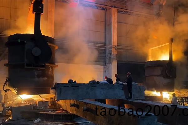 大(da)型鑄鋼件廠傢