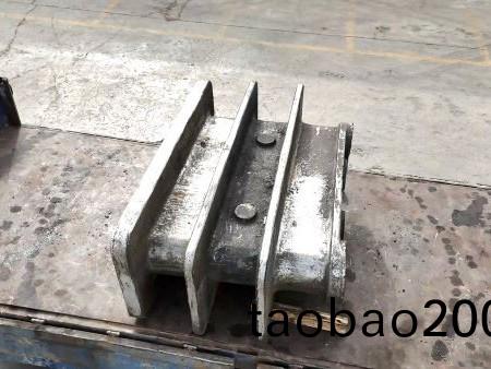 大型(xing)鑄鋼件殼體鑄造(zao)關鍵點有哪(na)些？