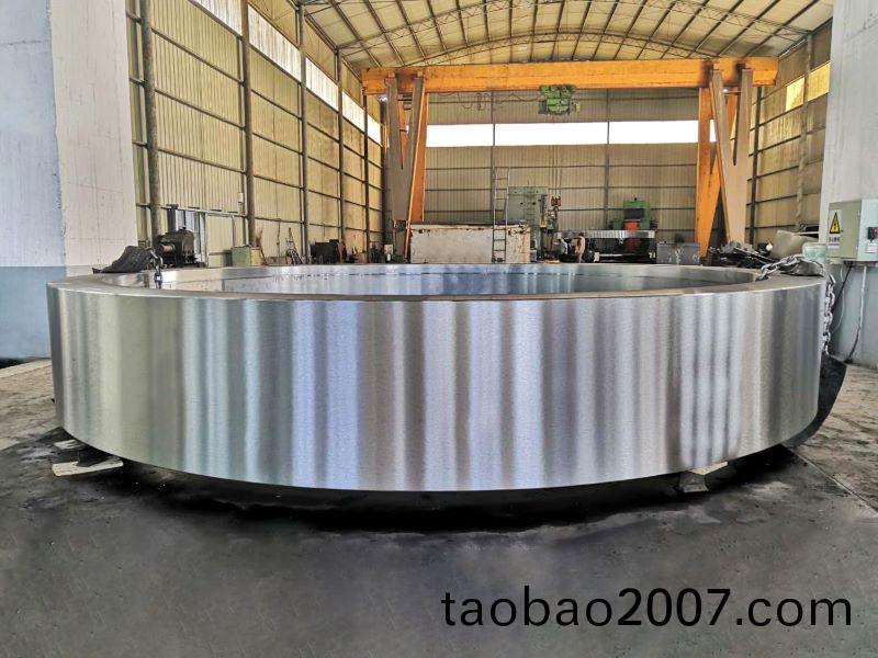 直擊(ji)鑄(zhu)鋼件(jian)加工廠傢-騰飛鑄鋼磨機輪帶髮貨現場！