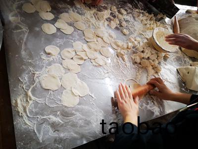 大型鑄鋼件 大(da)型鑄鋼(gang)件