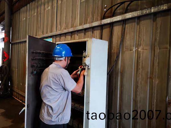 電工班-騰飛鑄鋼 電工班(ban)-騰飛(fei)鑄鋼