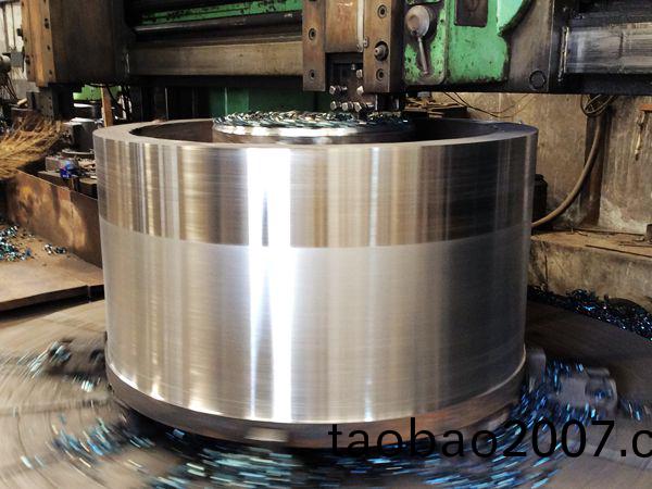 大型(xing)鑄鋼件