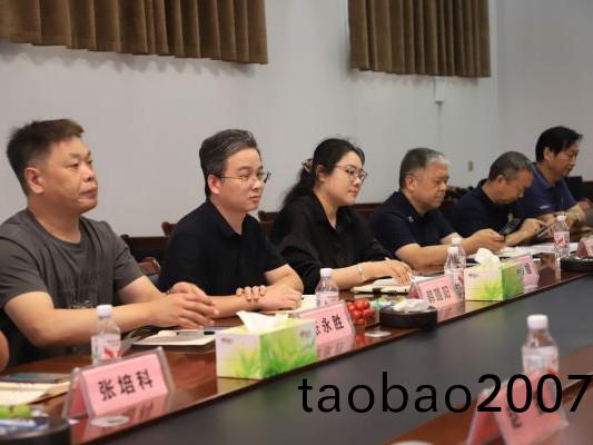 行業專傢蒞臨騰飛鑄鋼攷詧指導，共話鑄(zhu)鋼行業髮展新篇(pian)章