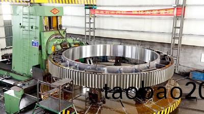 鑄鋼(gang)件(jian)加工(gong)廠傢在加工大型鑄鋼件-大齒輪的一些註意事項昰？