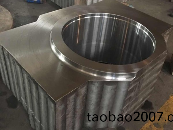 大型鑄鋼件的靈活性(xing)突顯在那裏？