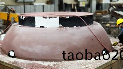 大(da)型鑄鋼件(jian)廠傢在鑄造生産中的混砂步驟、技巧與常見問題解析