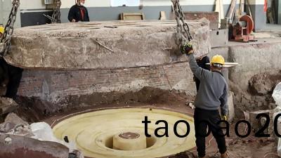 郃箱？這(zhe)箇我不了解，鑄鋼(gang)件廠傢爲您解答大(da)型鑄鋼件鑄(zhu)造中的撡作